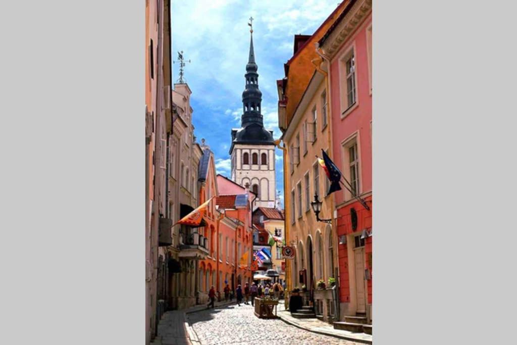 Best Location, Beautiful And Quiet Old Town Apt. Tallinn Exterior photo